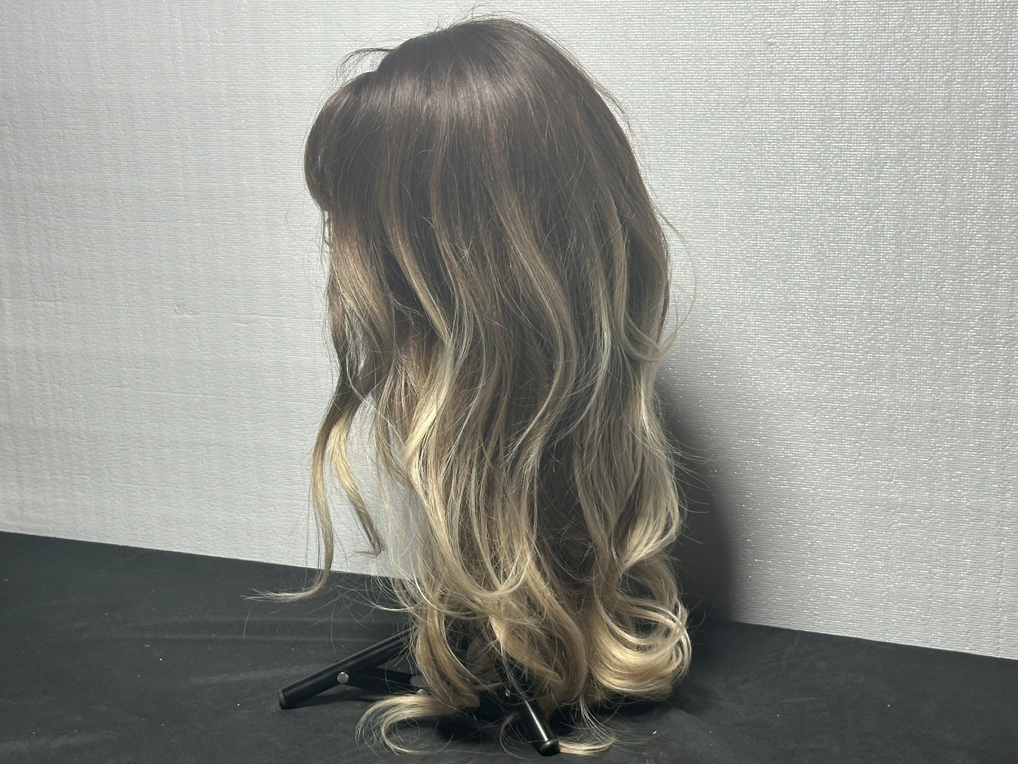 Wig - Dark to Light Above Average Quality (#008)