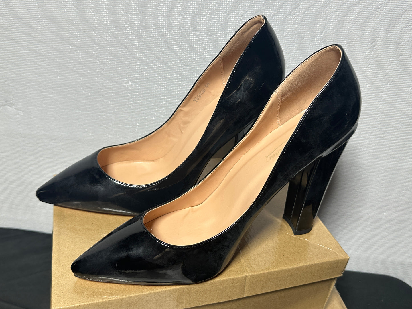 Black Closed Toe High Heels Size 13 New with Box (#013)